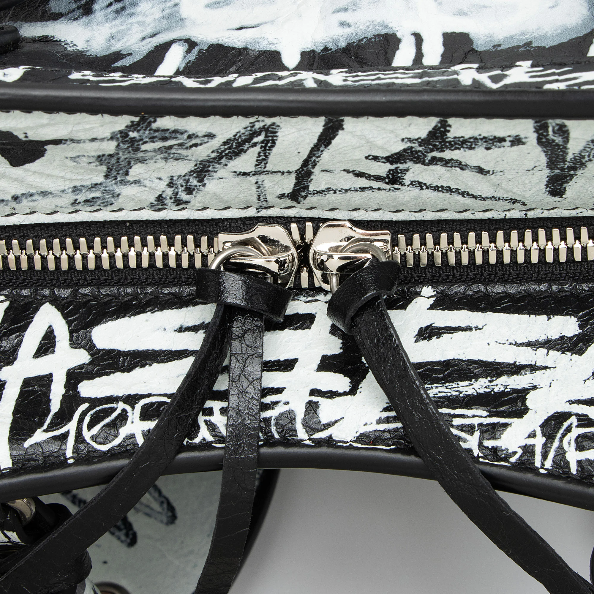 Balenciaga Agneau Graffiti Signature Neo Cagole City XS Satchel - Image 10