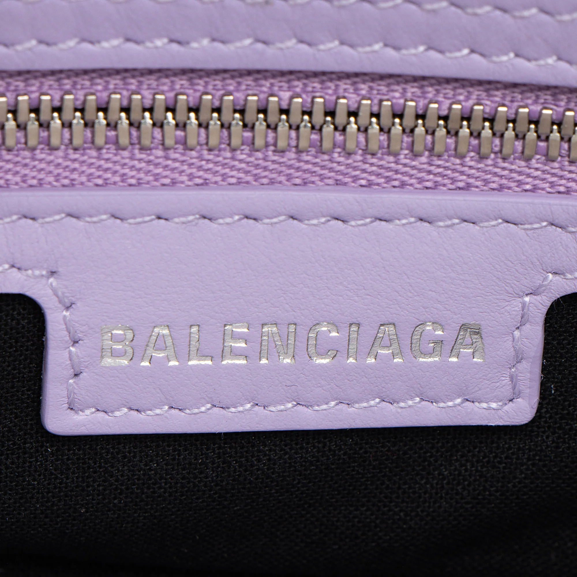 Balenciaga Leather Lindsay Shoulder Bag - Image 8