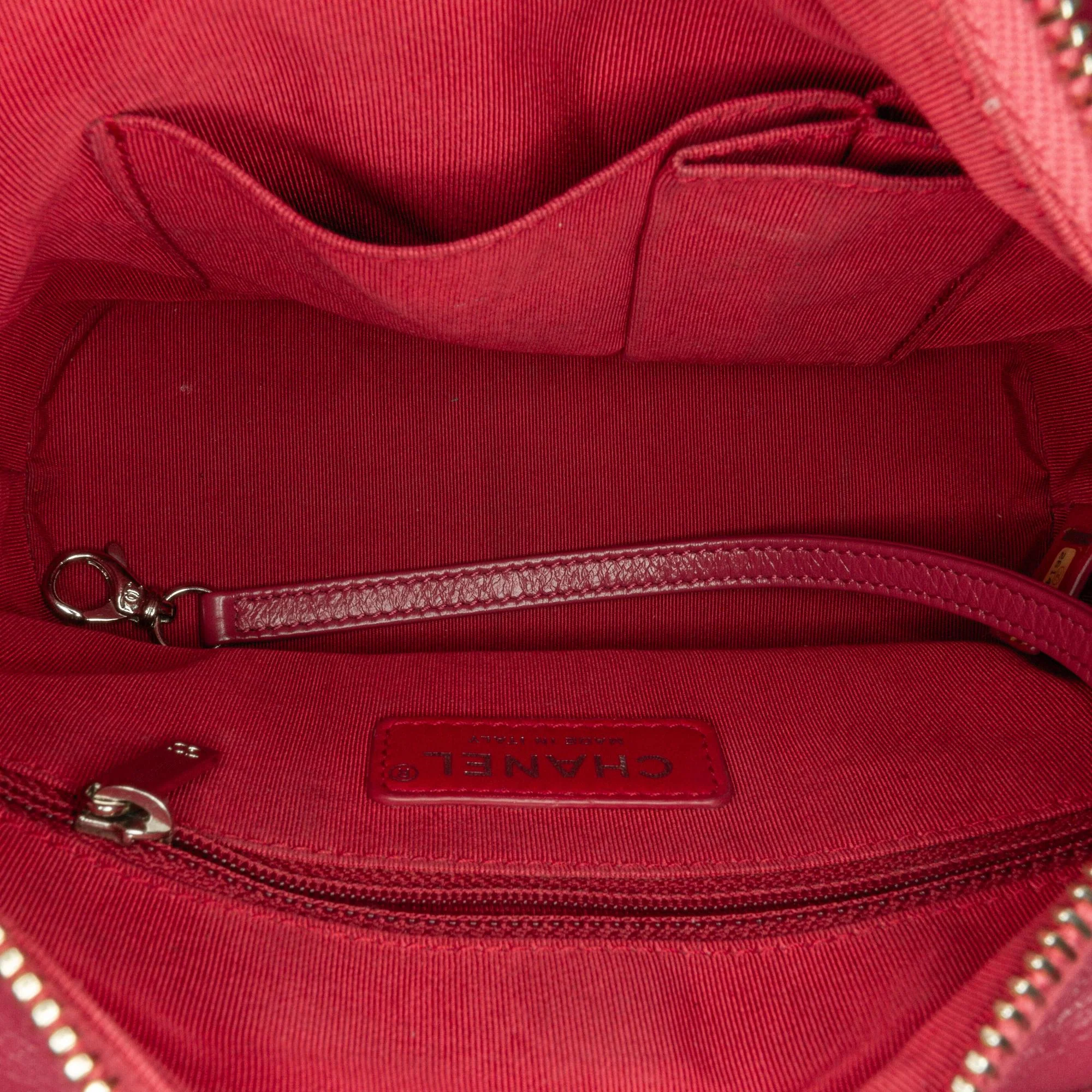 Chanel Small Chevron Aged Calfskin Gabrielle Crossbody - Image 4