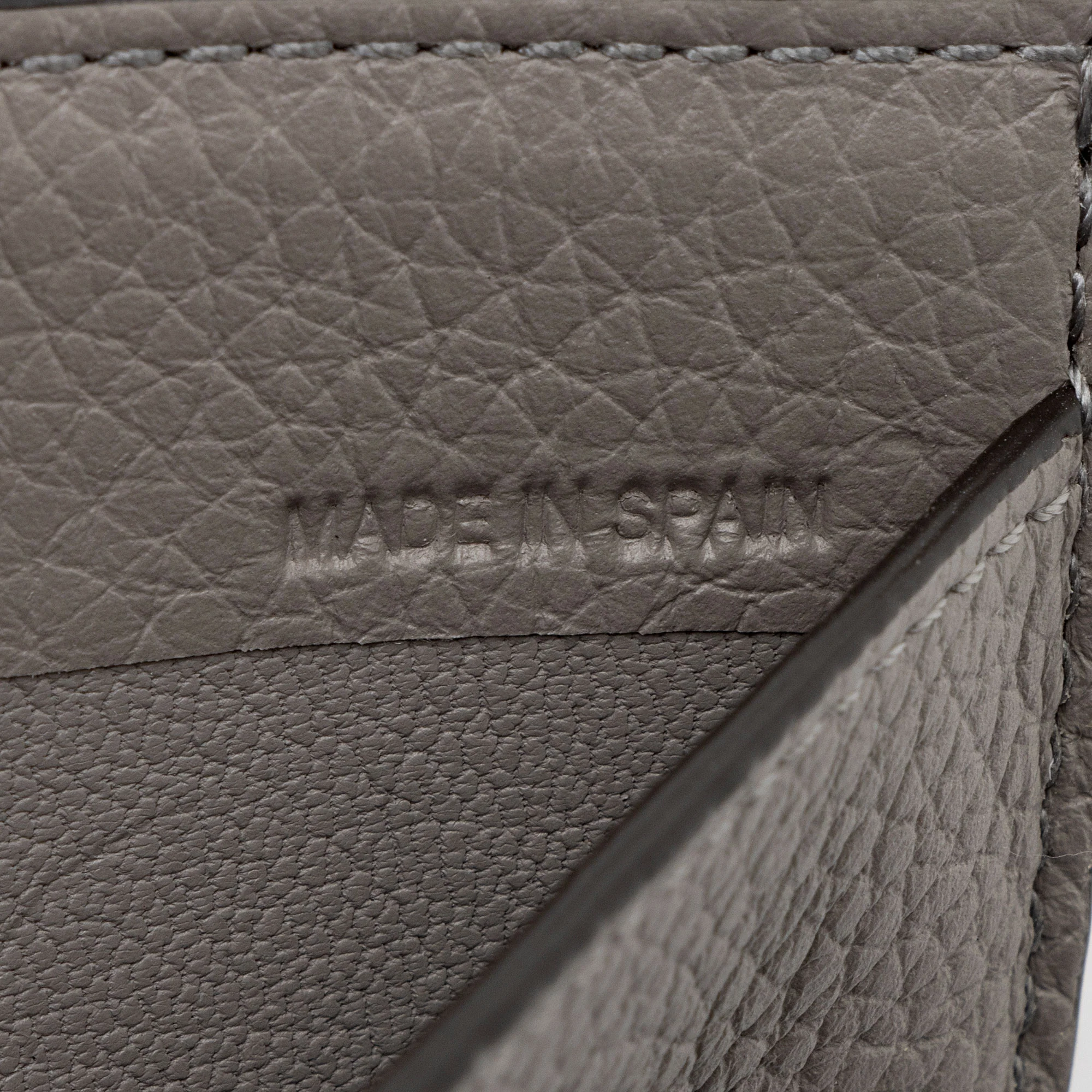 Chloe Calfskin Alphabet Card Holder - Image 7