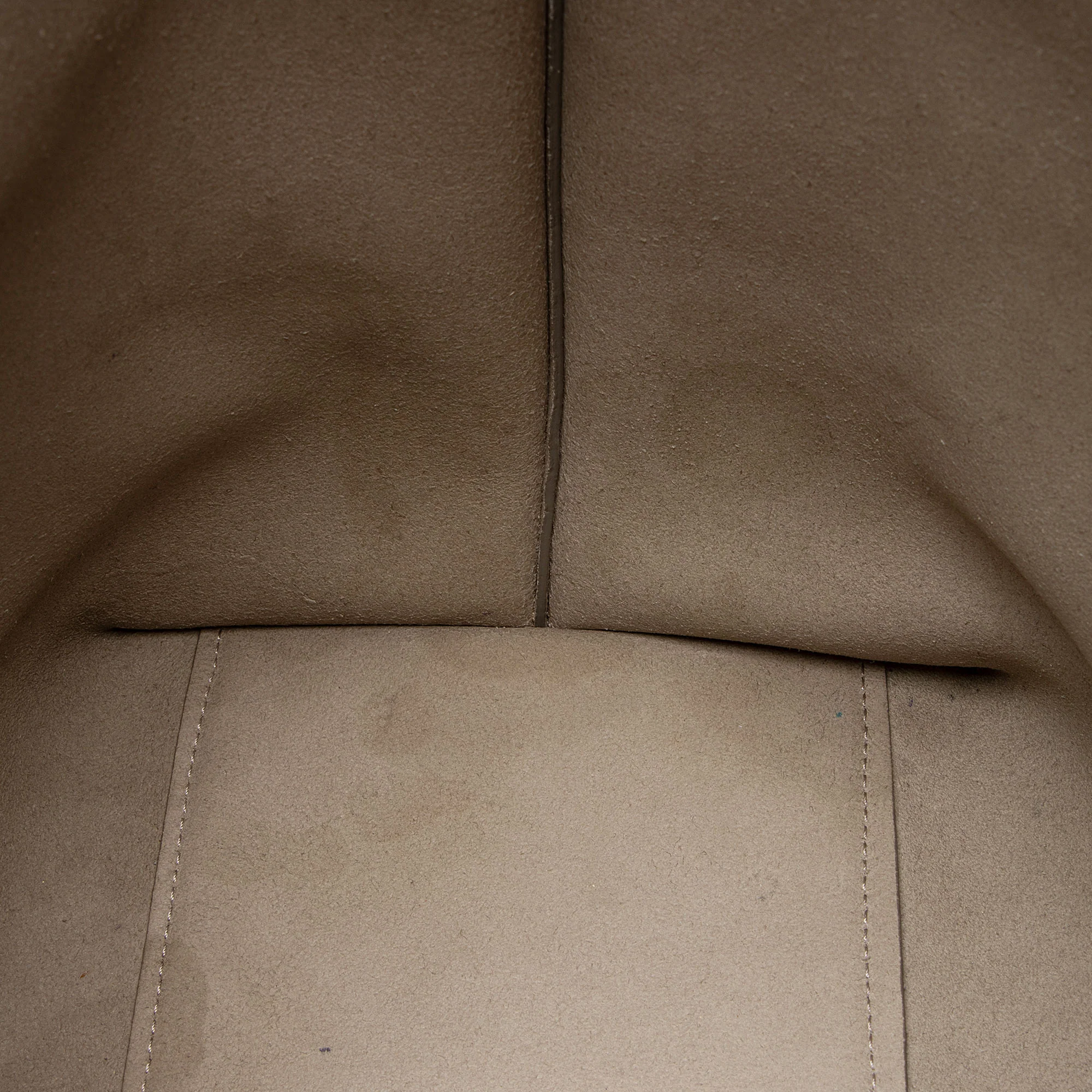 Chloe Calfskin Vick Medium Tote - Image 18