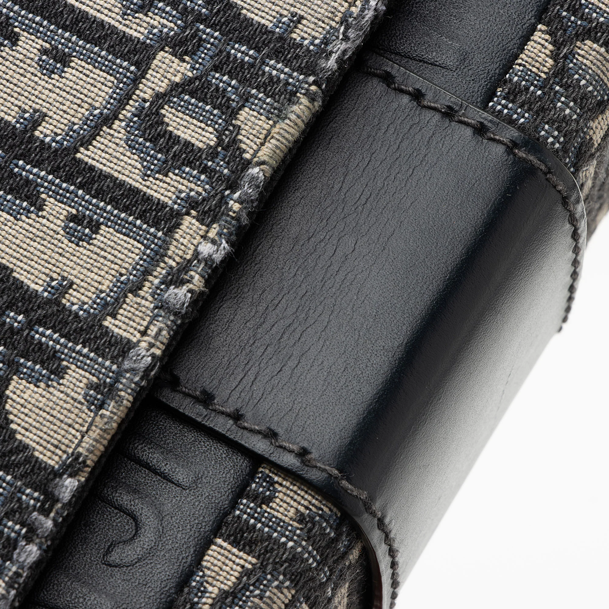 Dior Oblique 30 Montaigne Box Shoulder Bag - Image 12