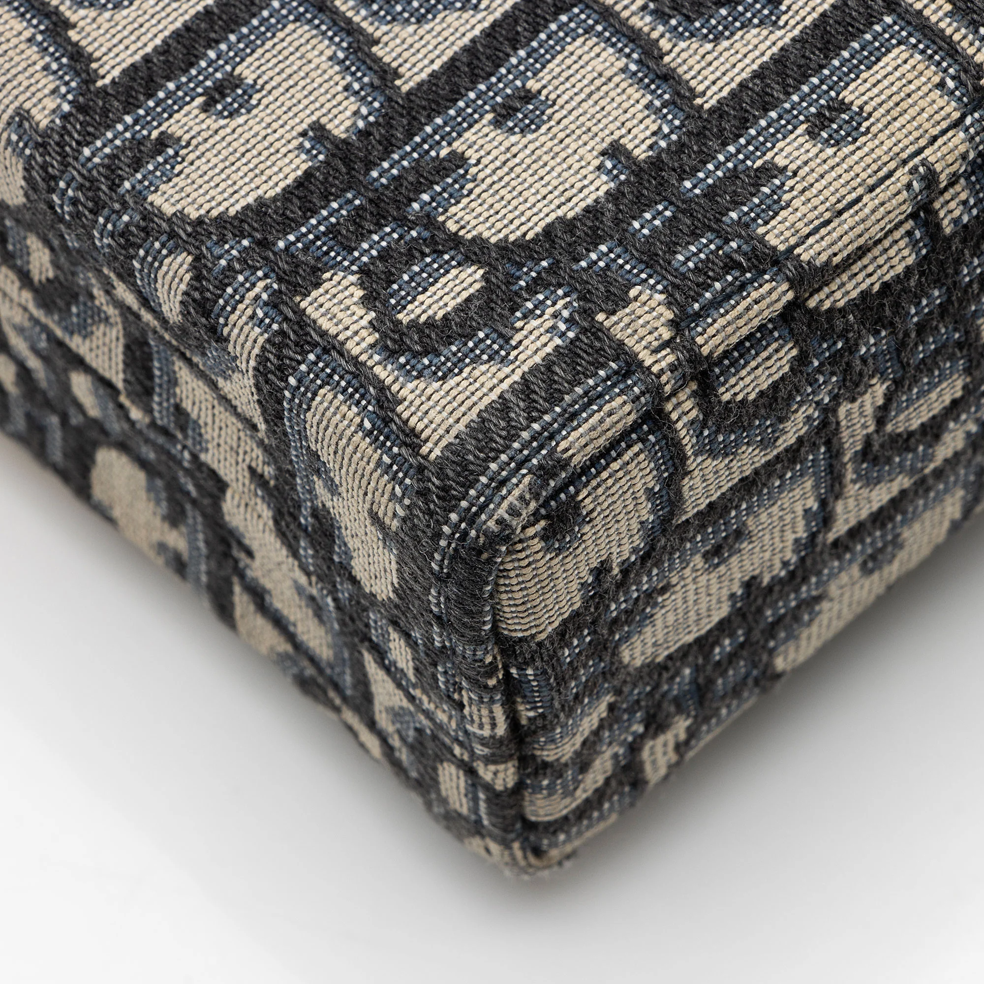 Dior Oblique 30 Montaigne Box Shoulder Bag - Image 15