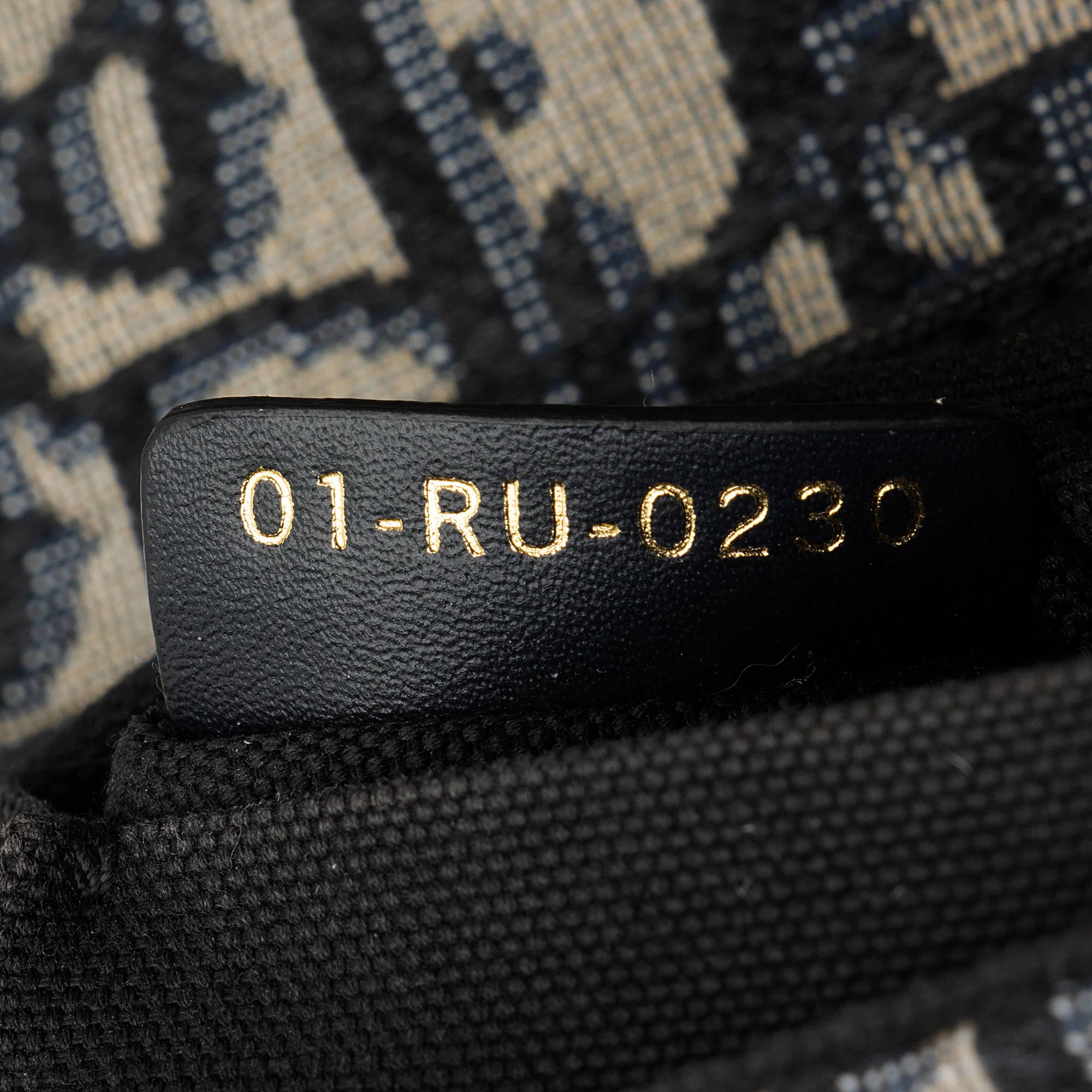 Dior Oblique 30 Montaigne Box Shoulder Bag - Image 6