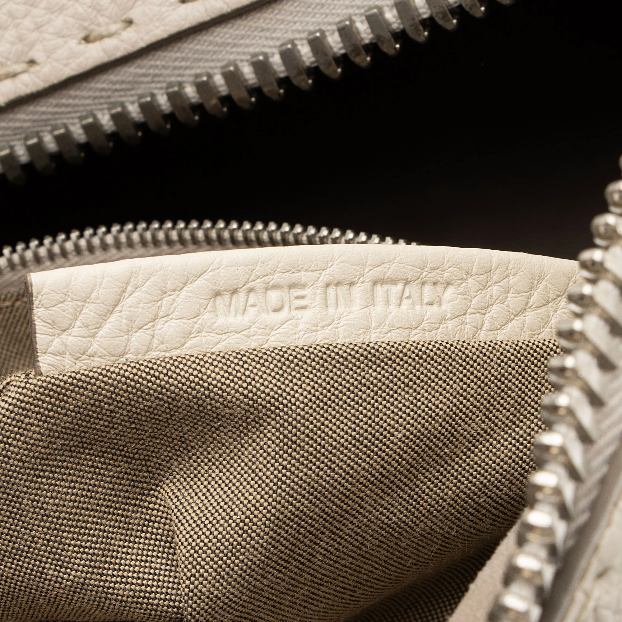 Fendi Selleria Leather Lei Boston Bag - Image 9