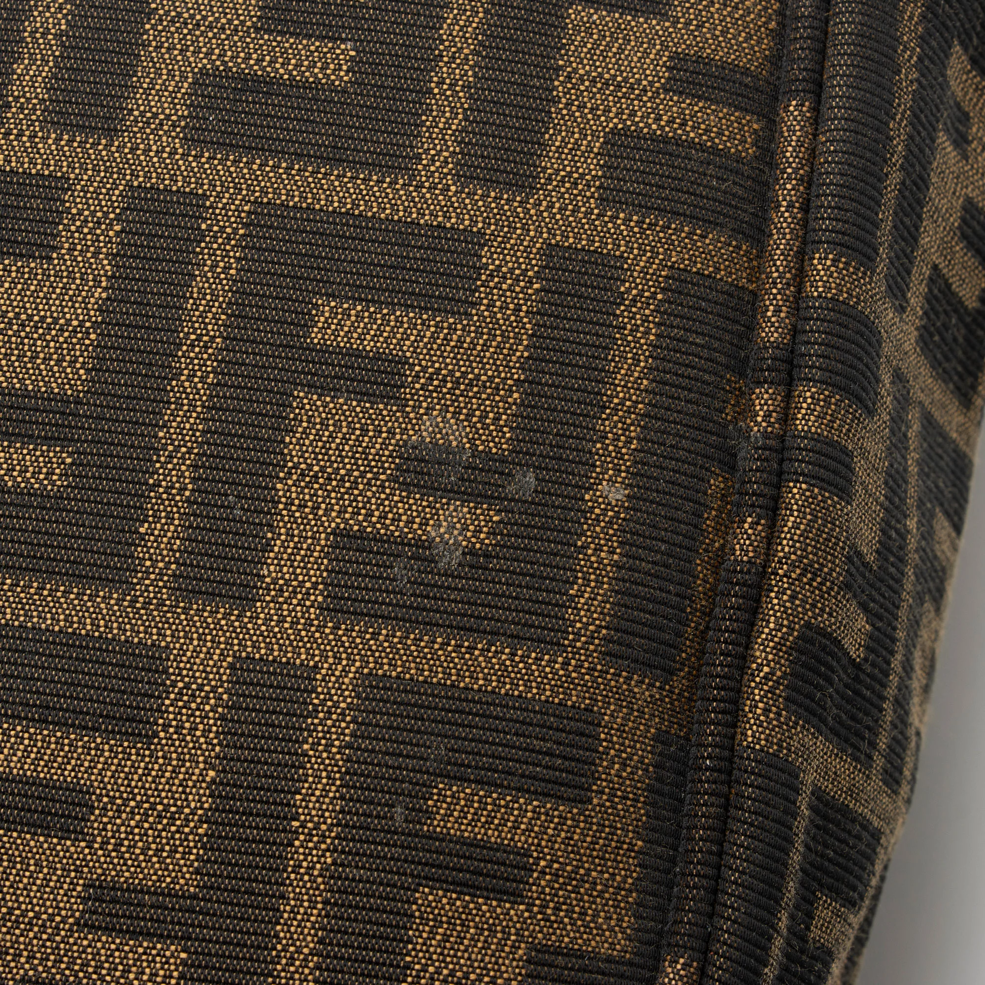 Fendi Zucca Flap Messenger - Image 12