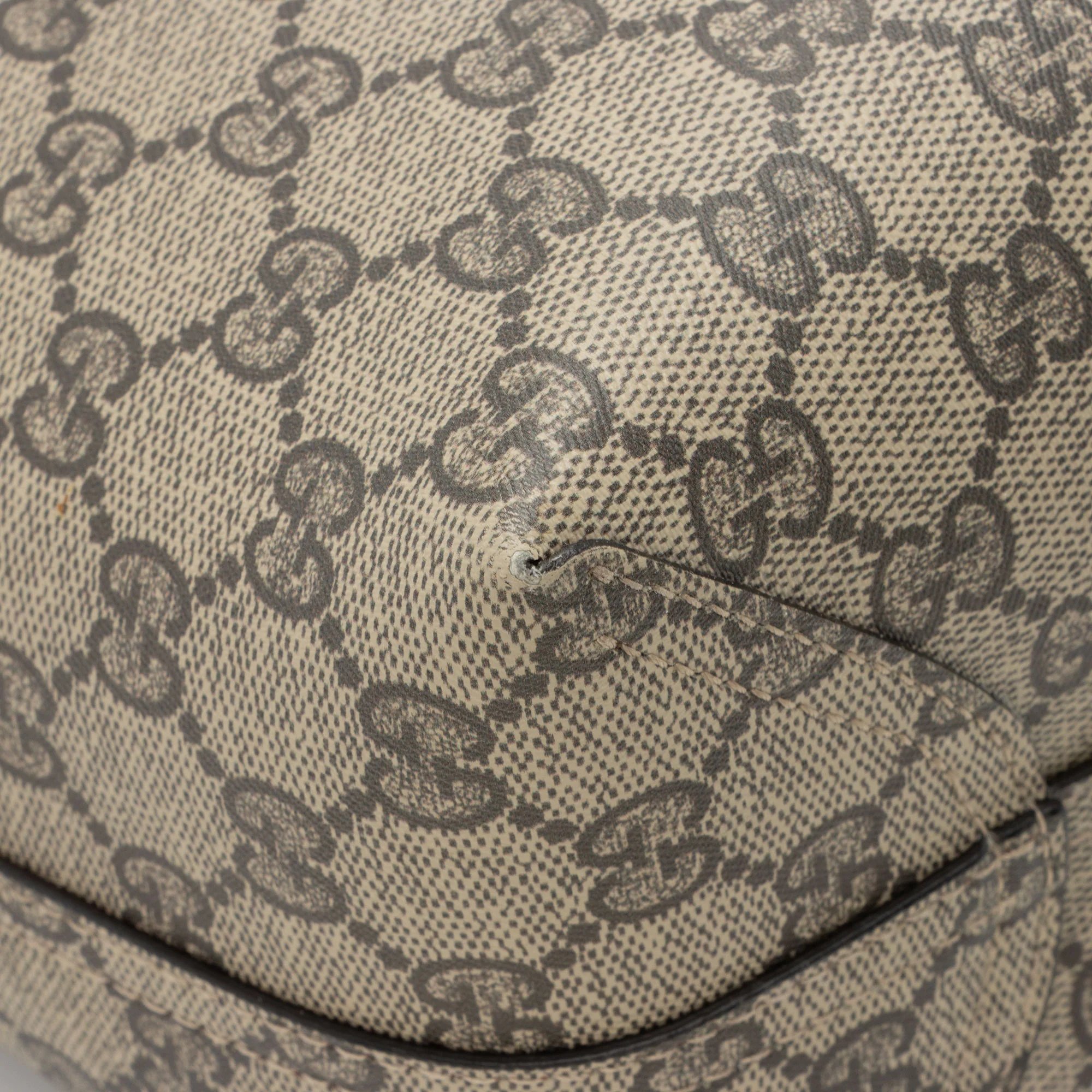 Gucci GG Supreme Medium Reversible Tote - Image 10