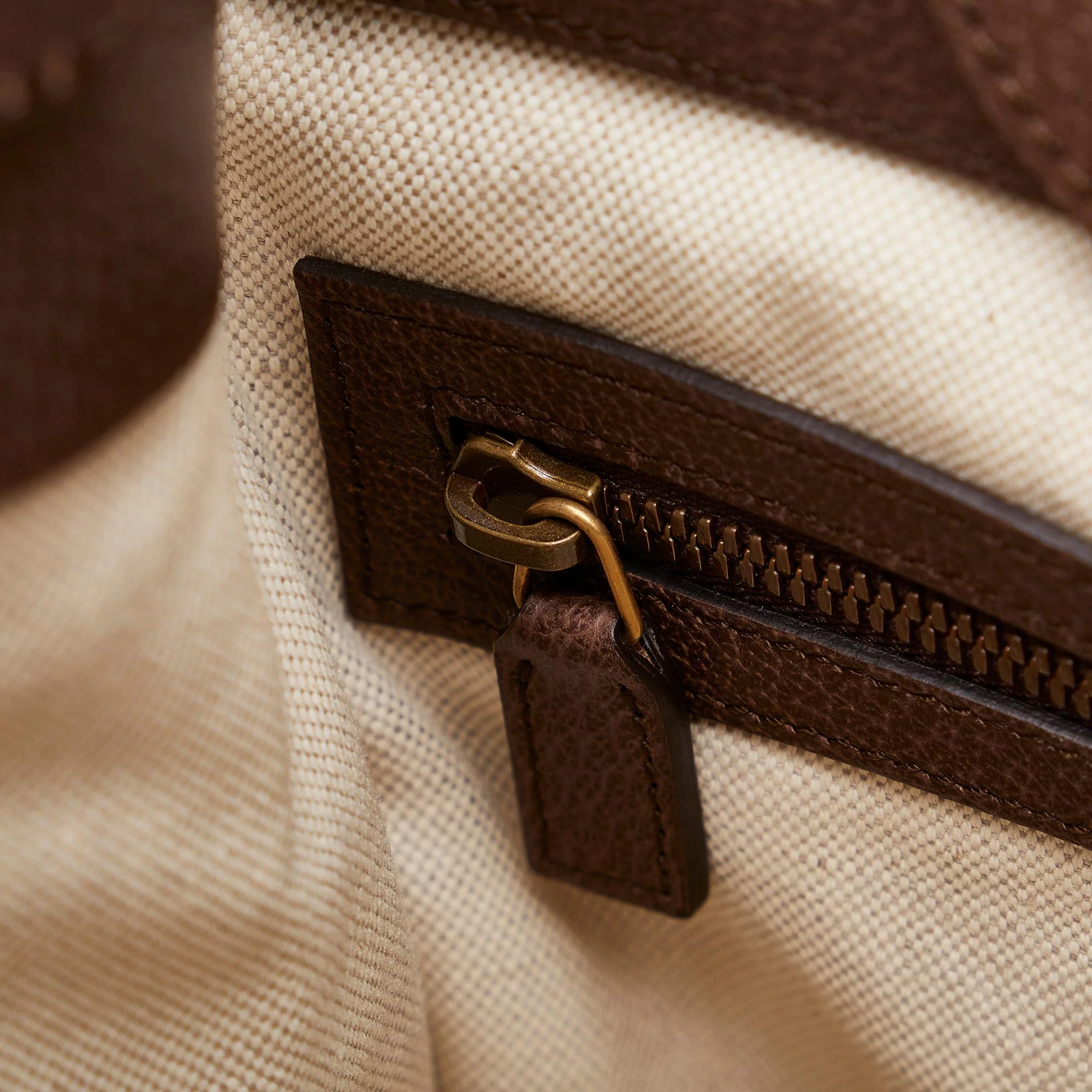 Gucci GG Supreme Neo Vintage Soft Tote - Image 9