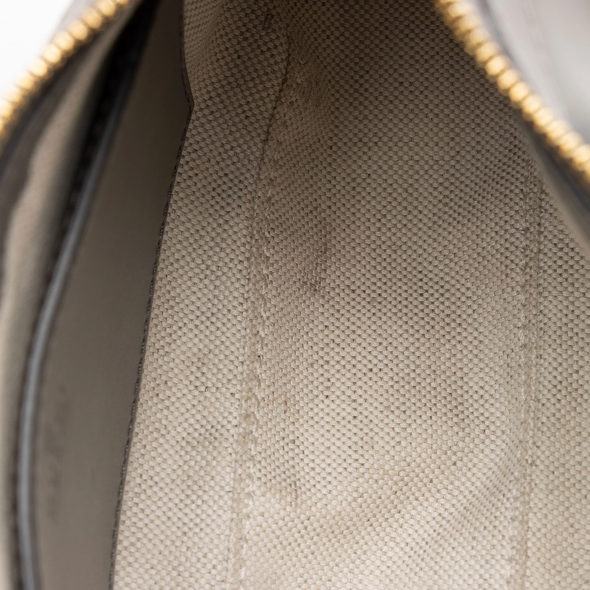 Gucci Jumbo GG Matelasse Leather Chain Small Crossbody - Image 13