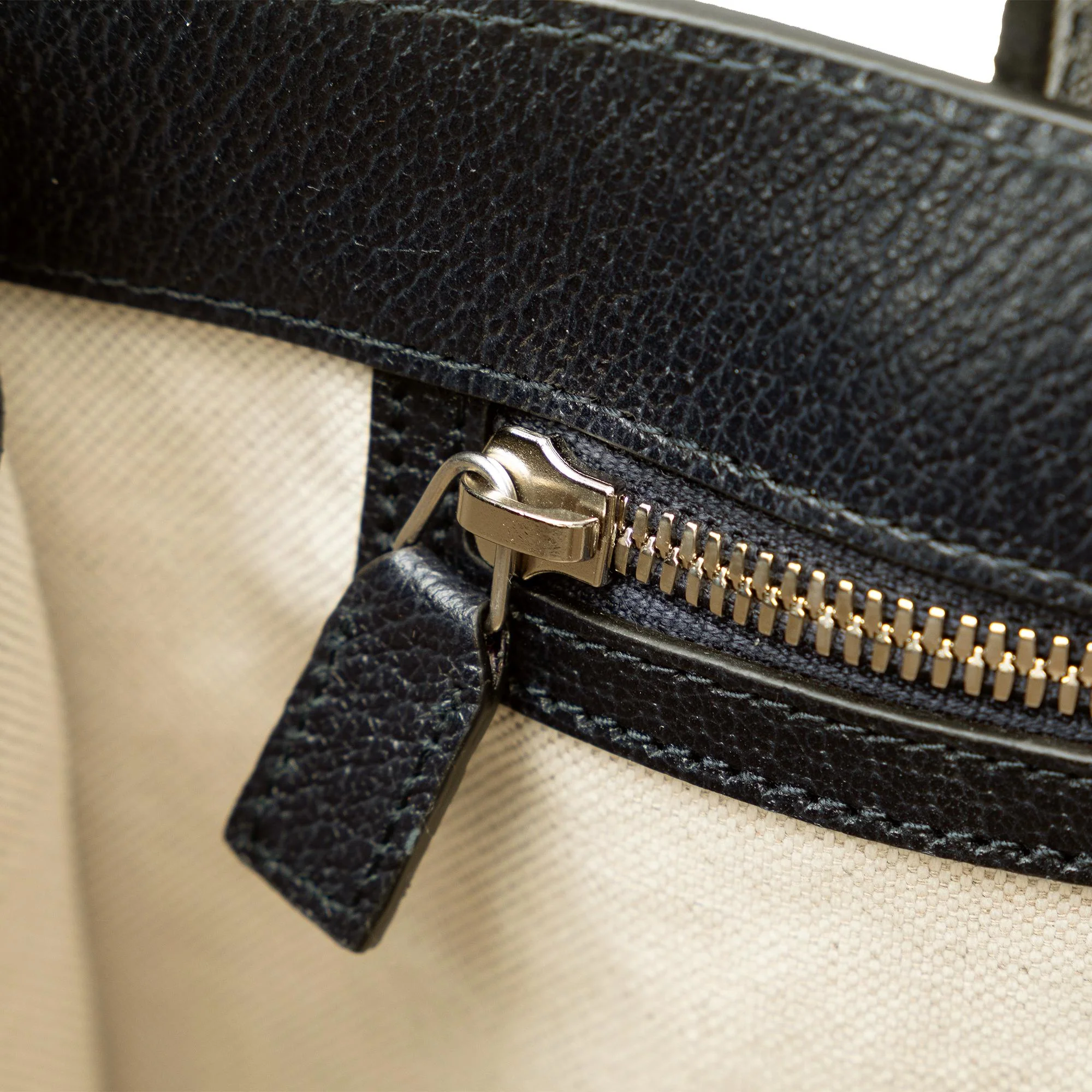 Gucci Small GG Supreme Interlocking G Tote - Image 9