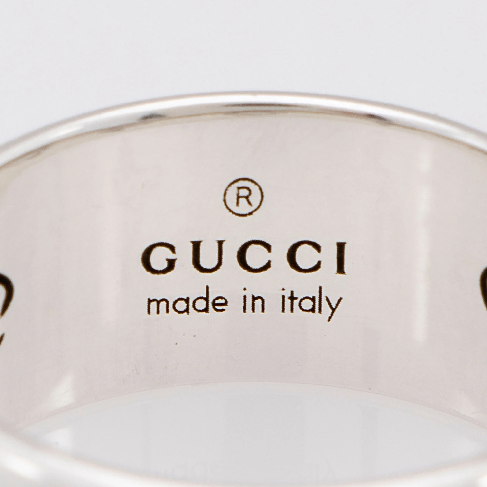 Gucci Sterling Silver Blind For Love Ring - Size 8 - Image 4