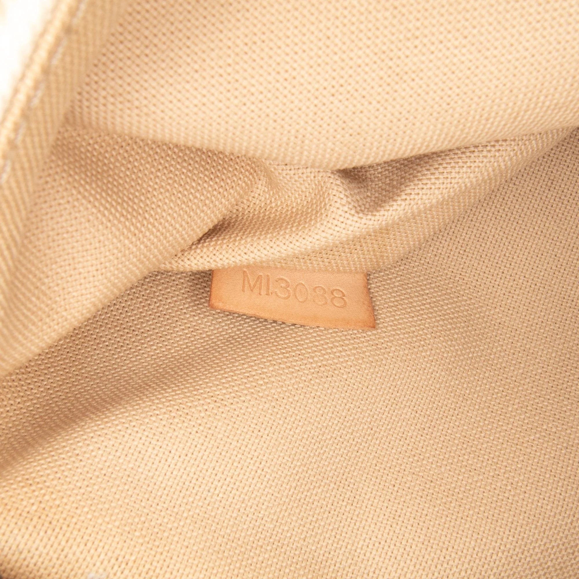 Louis Vuitton Damier Azur Pochette Bosphore - Image 7