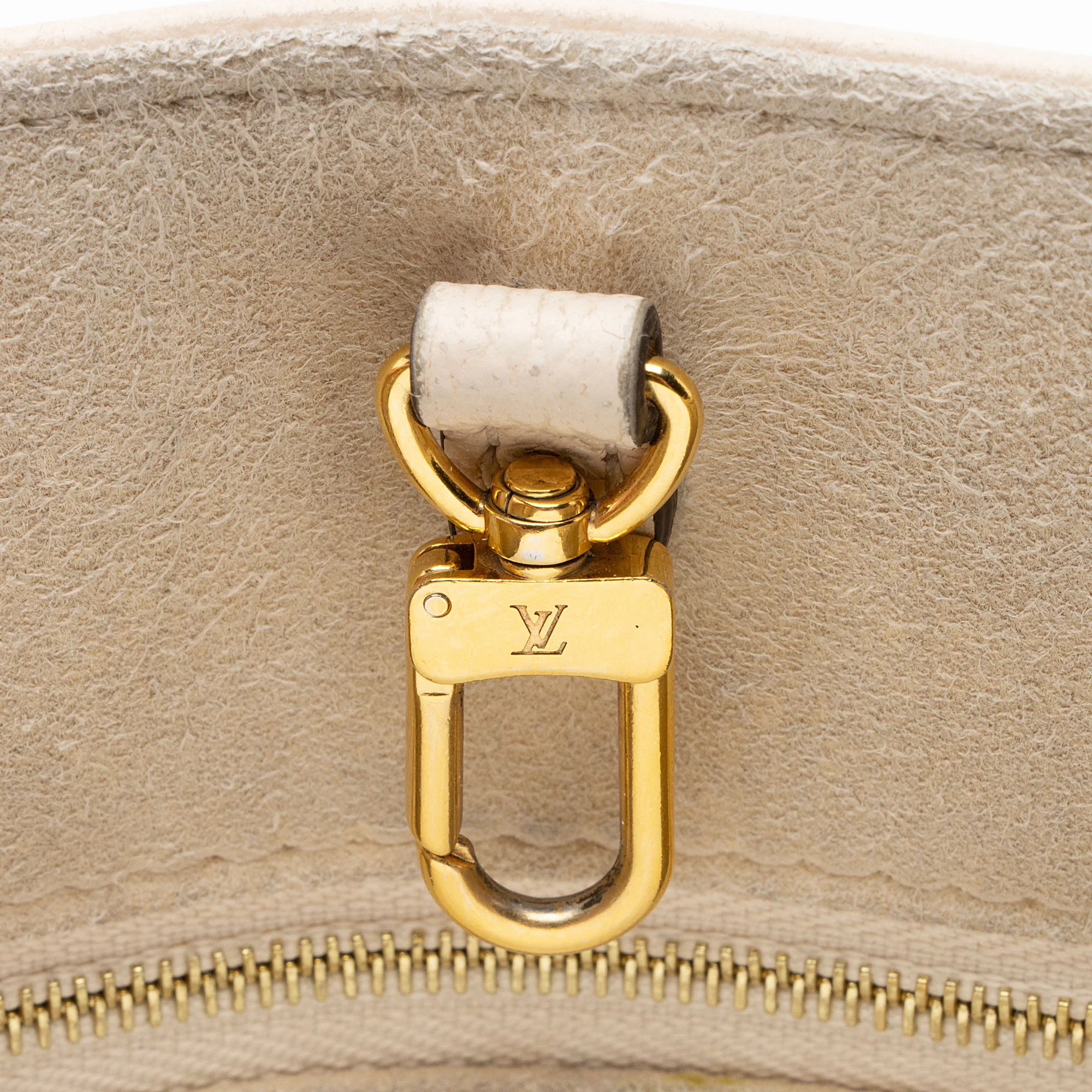 Louis Vuitton Giant Monogram Empreinte Bicolor Onthego PM Tote - Image 9