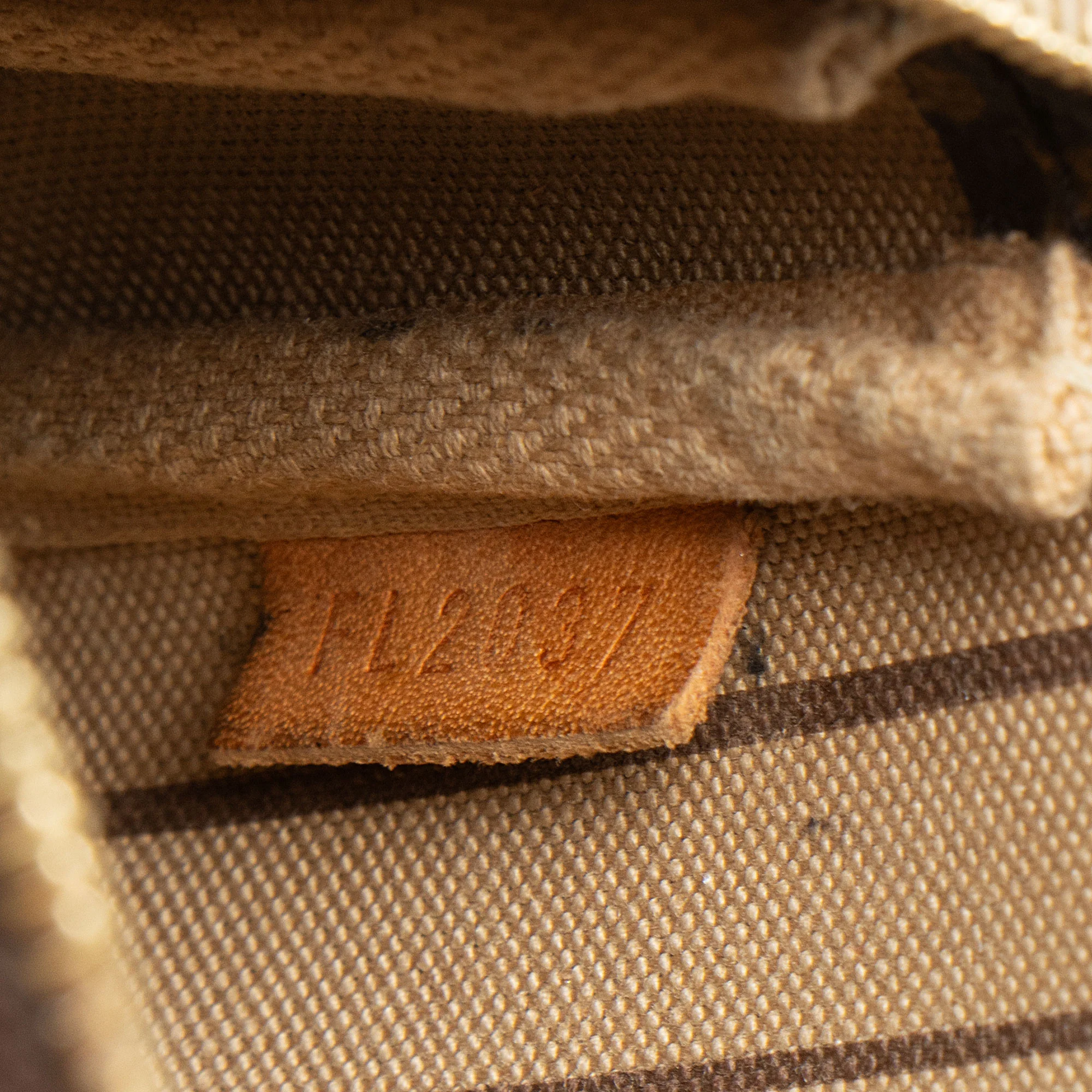 Louis Vuitton Limited Edition Monogram Canvas Trunks & Bags Mini Pochette Accessoires - Image 6