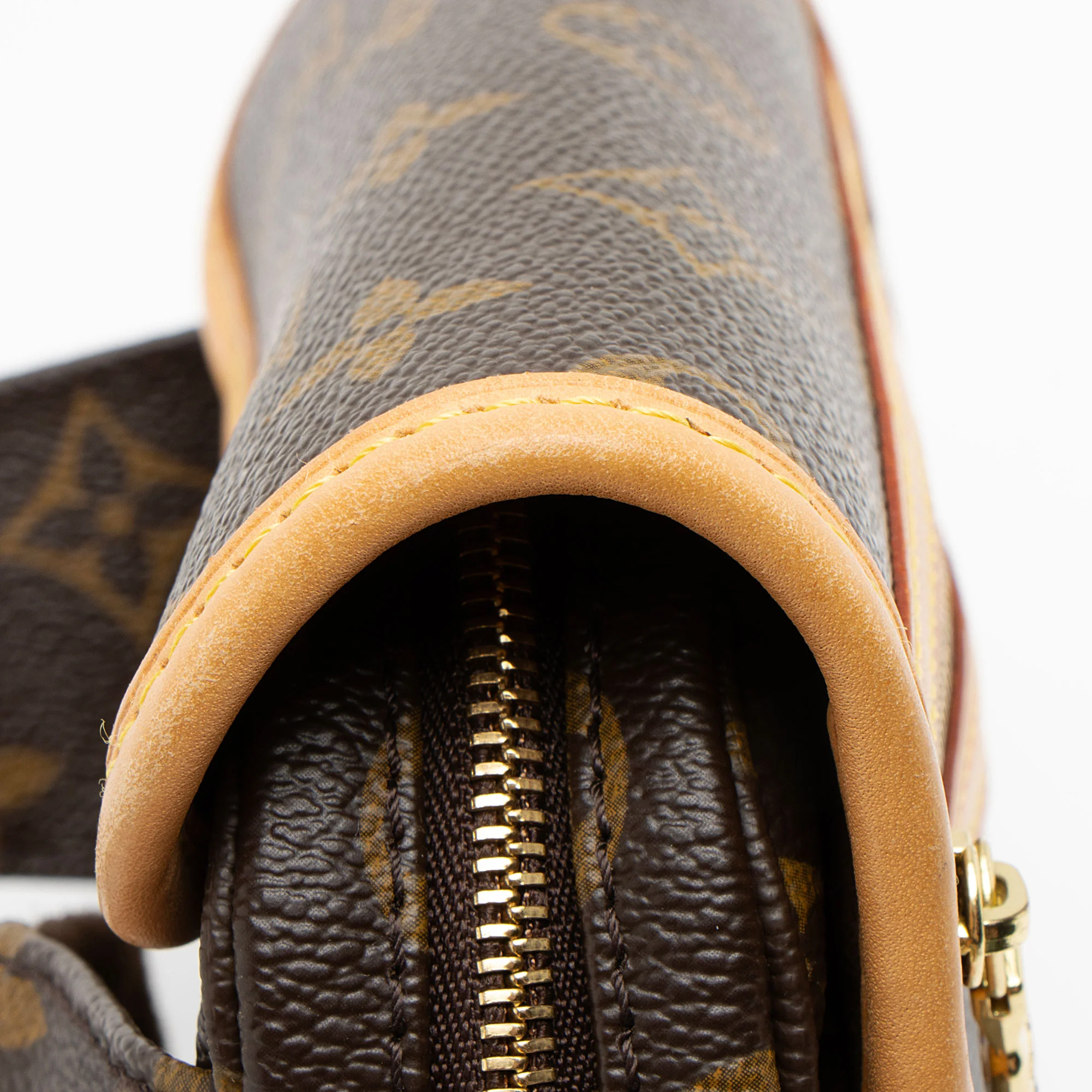 Louis Vuitton Monogram Canvas Bosphore Belt Bag - Image 10