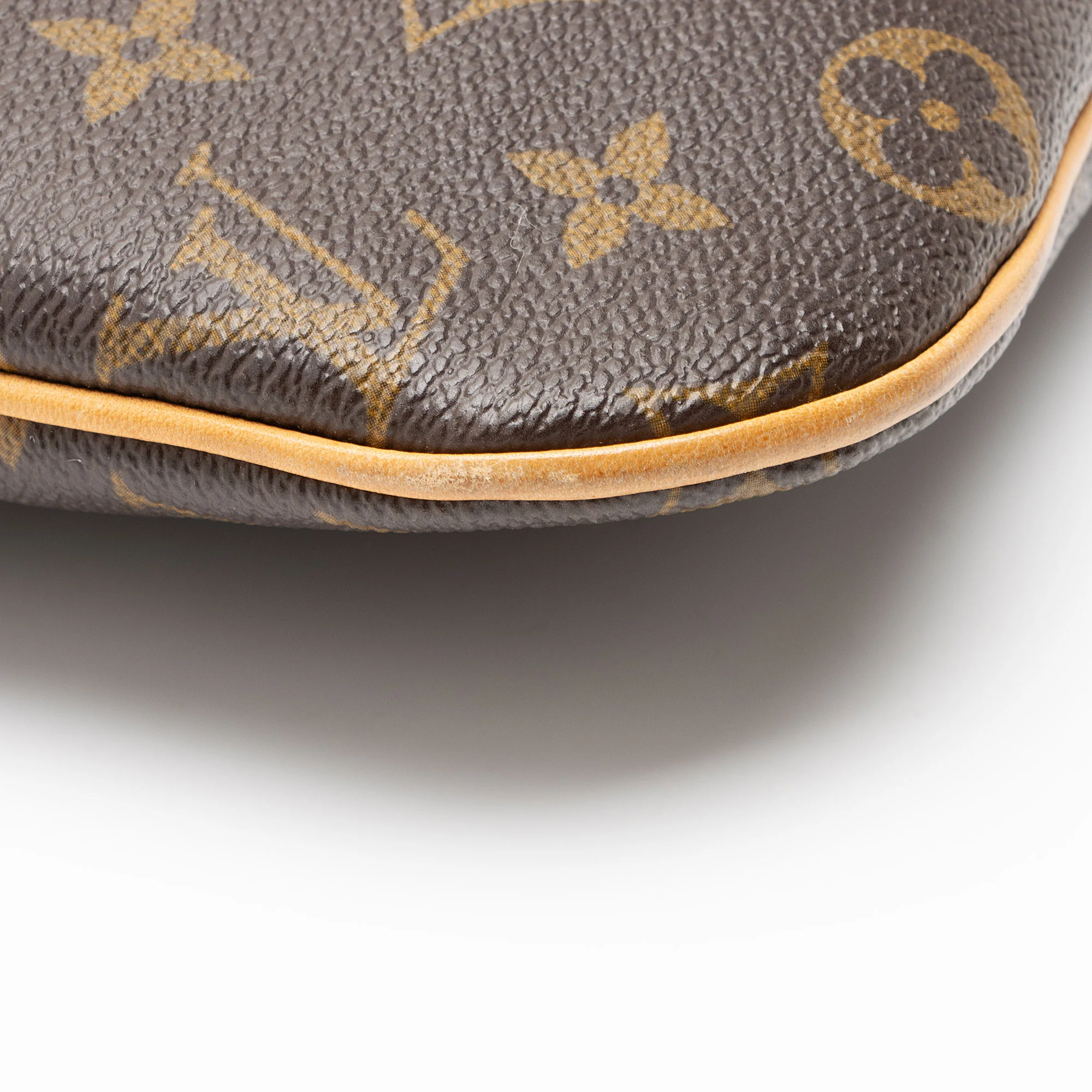 Louis Vuitton Monogram Canvas Pochette Bosphore Messenger - Image 14