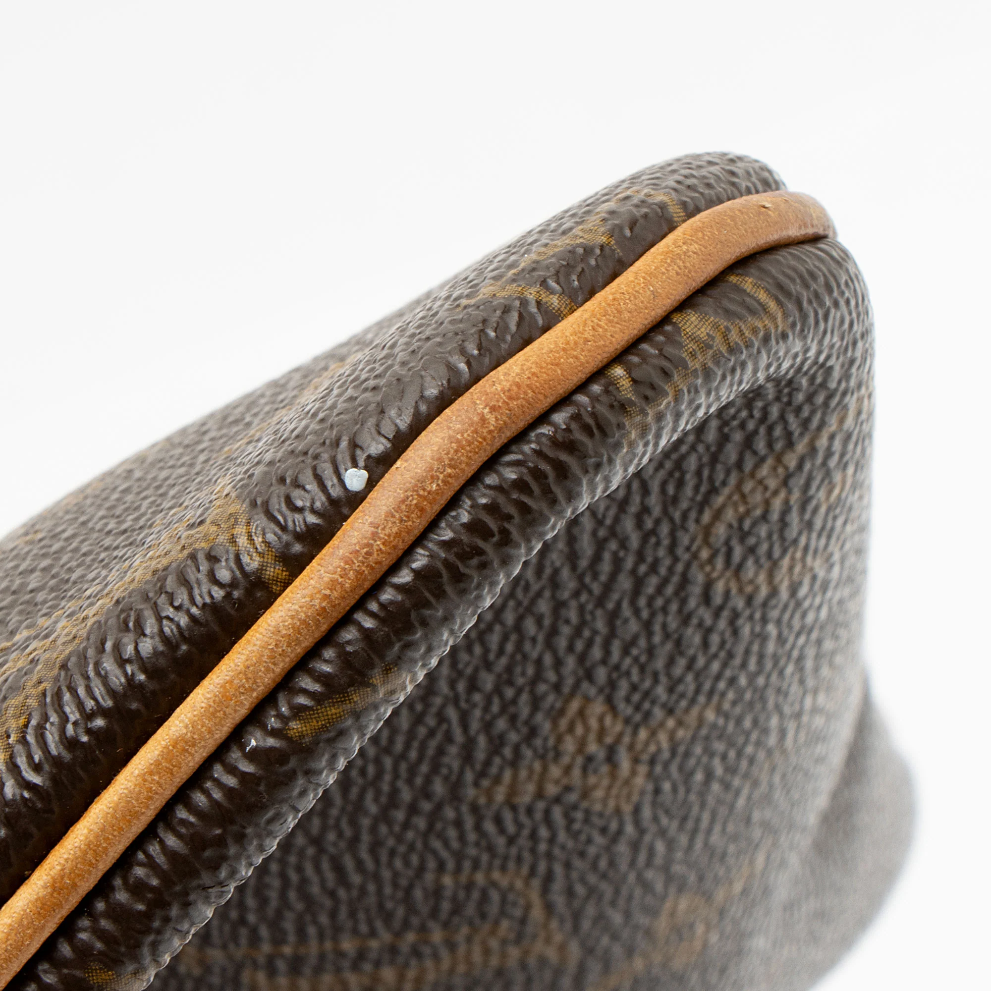 Louis Vuitton Monogram Canvas Pochette Bosphore Messenger - Image 10