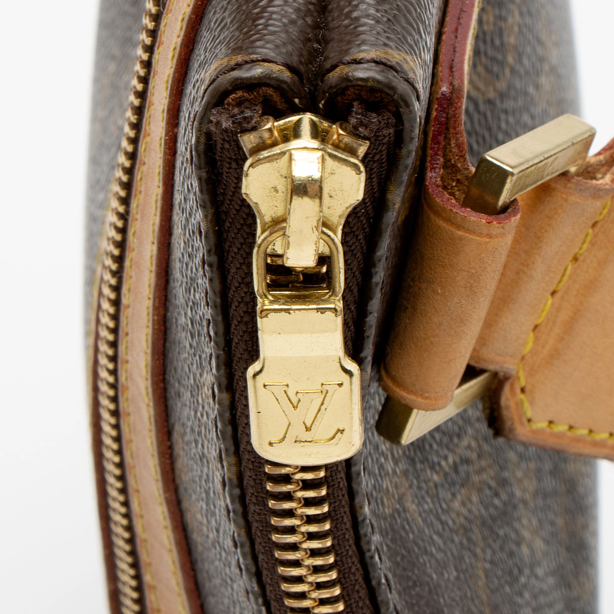 Louis Vuitton Monogram Canvas Pochette Bosphore Messenger - Image 9