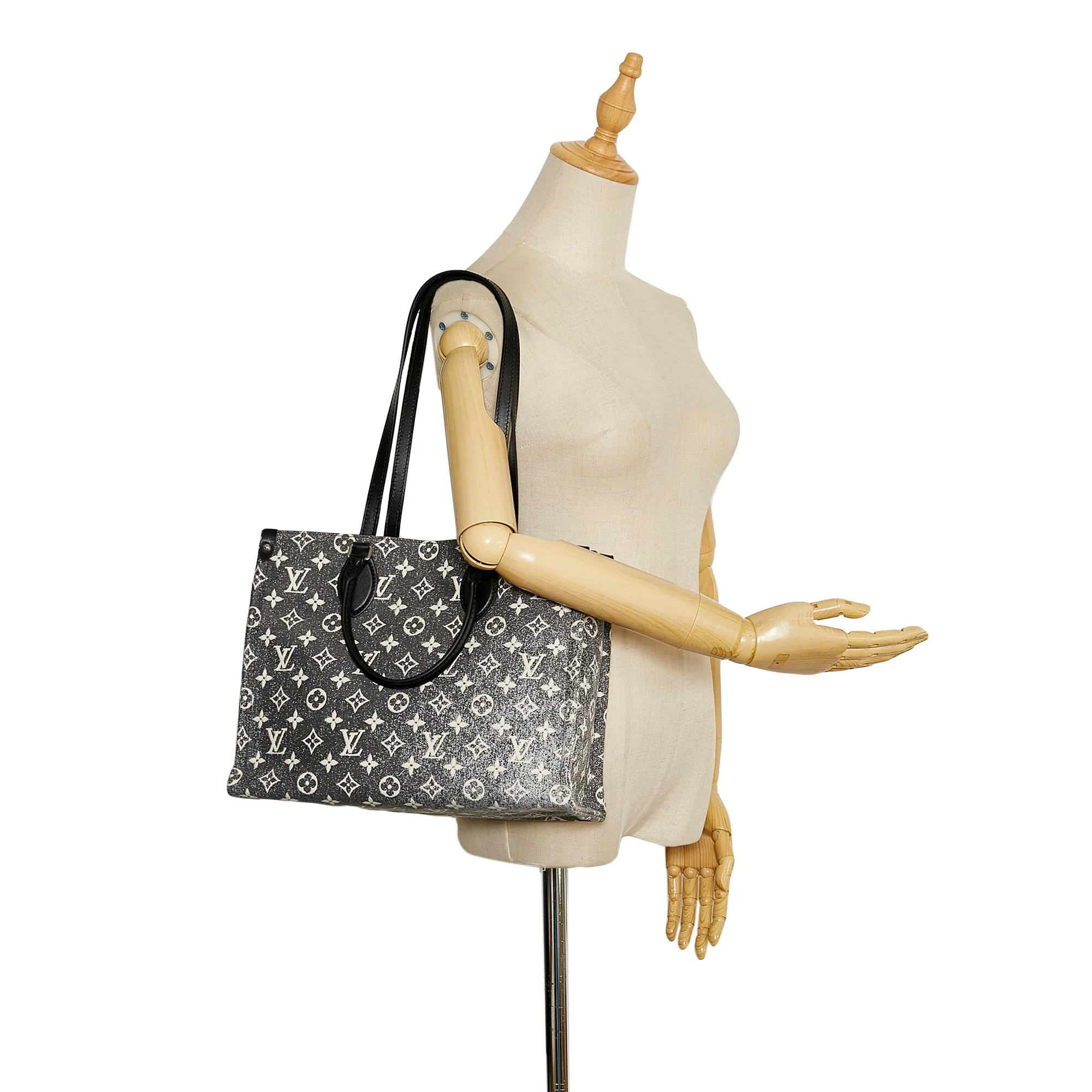 Louis Vuitton Monogram Denim Onthego MM - Image 5