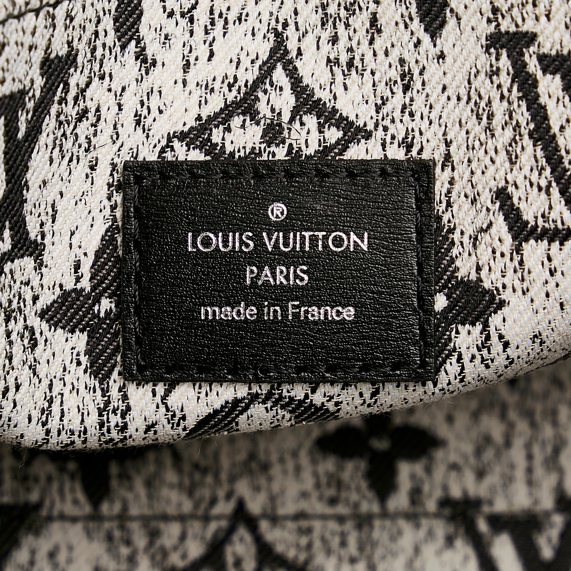 Louis Vuitton Monogram Denim Onthego MM - Image 7