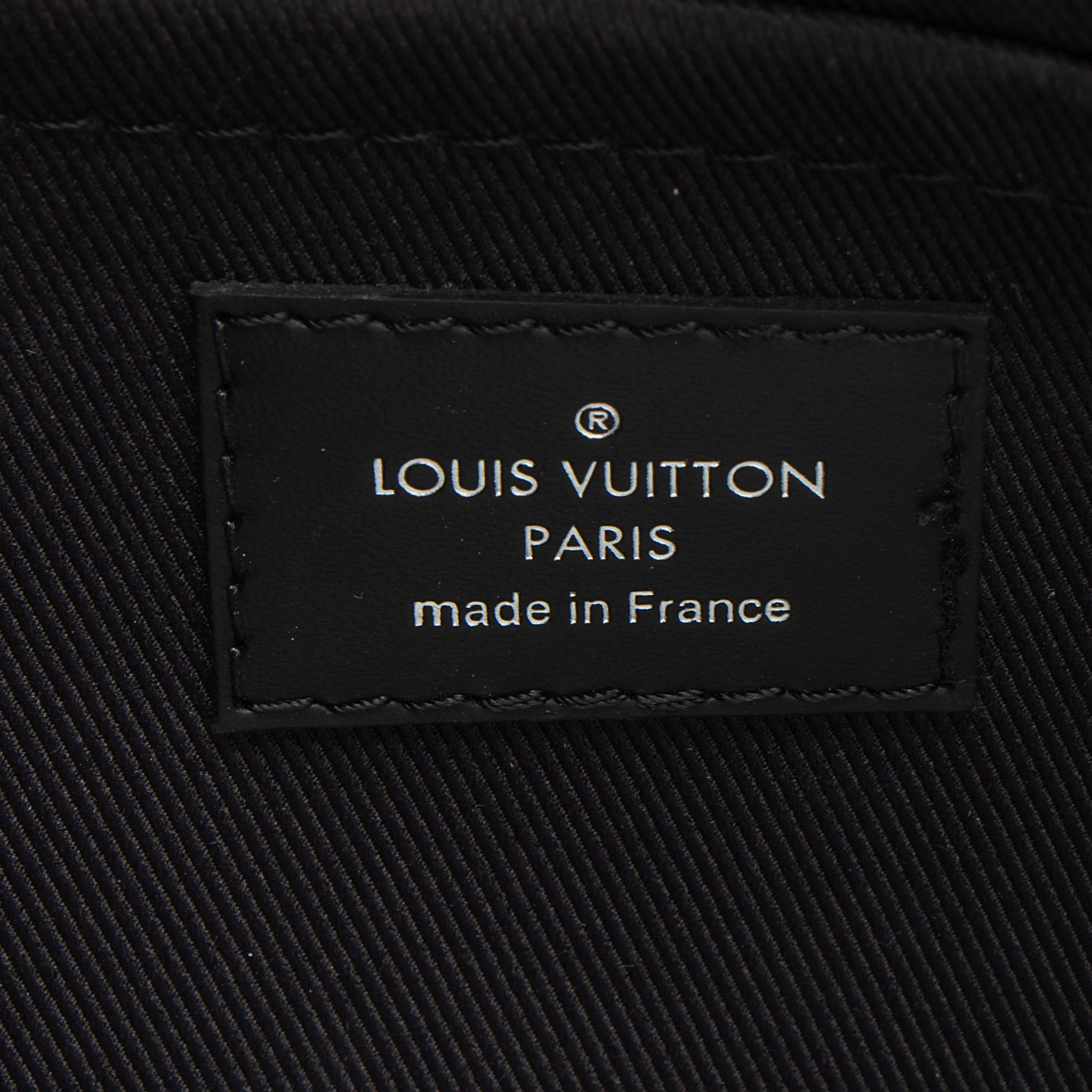 Louis Vuitton Monogram Eclipse Discovery GM Pochette - Image 6