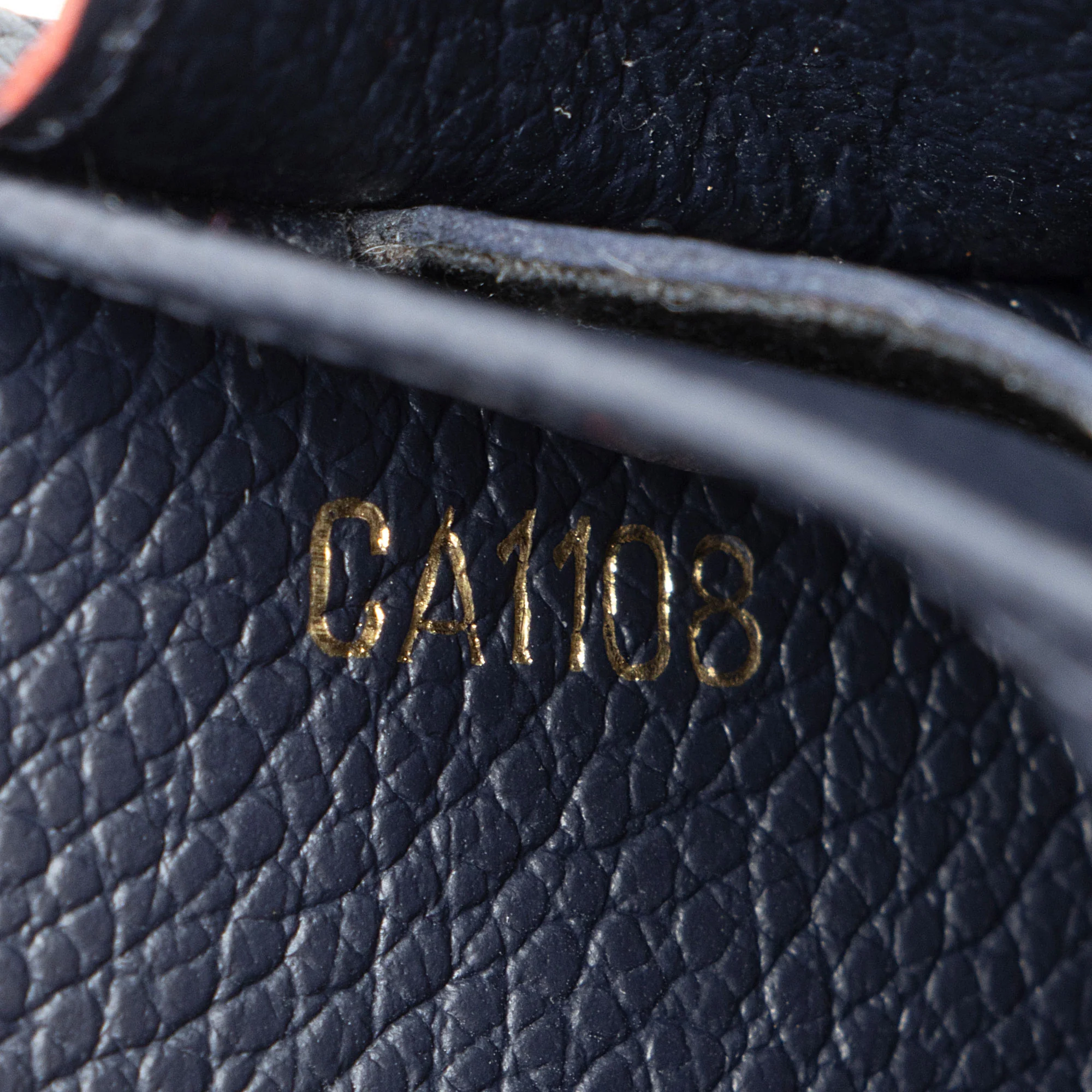 Louis Vuitton Monogram Empreinte Sarah Wallet - Image 4