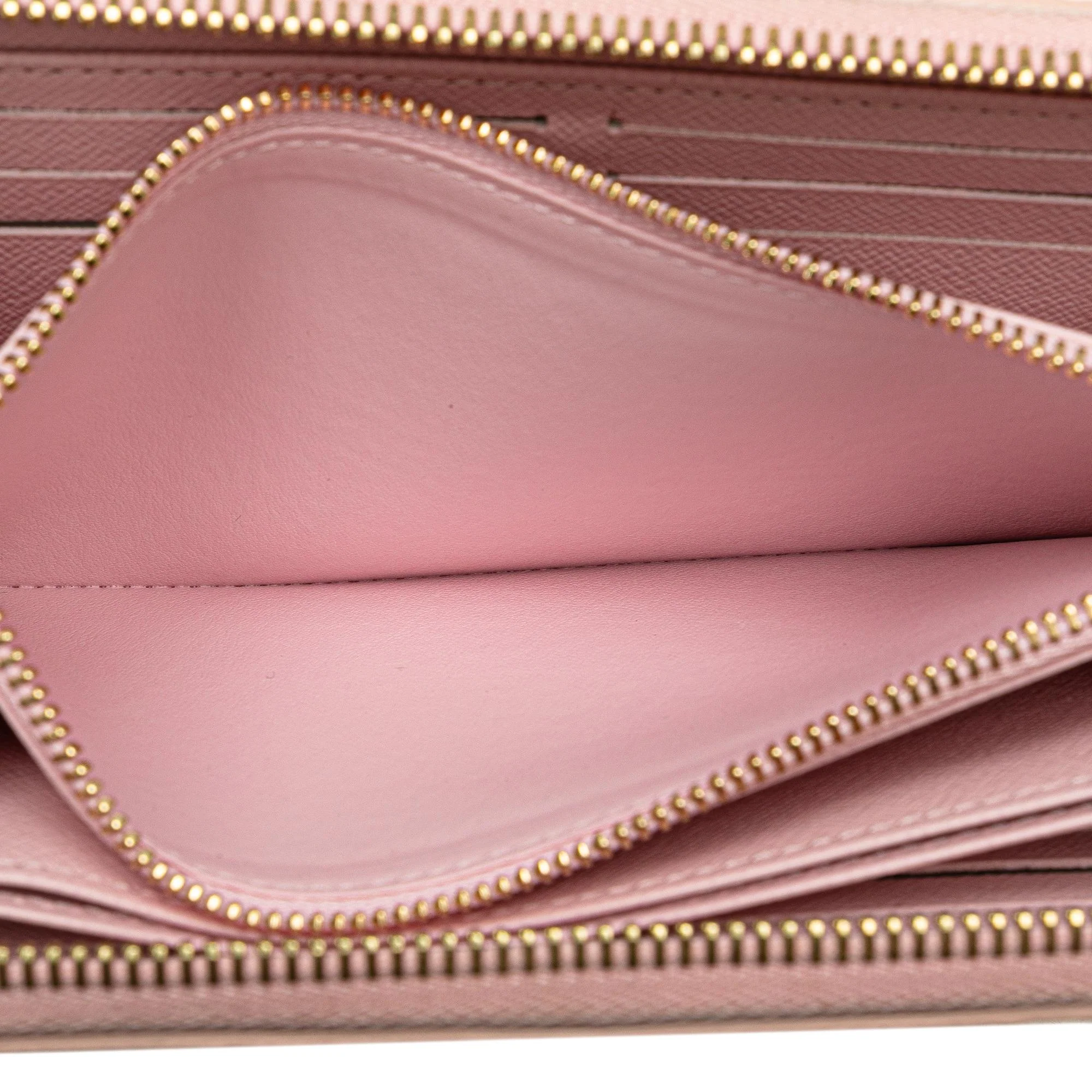 Louis Vuitton Monogram Giant By The Pool Zippy Wallet - Image 5