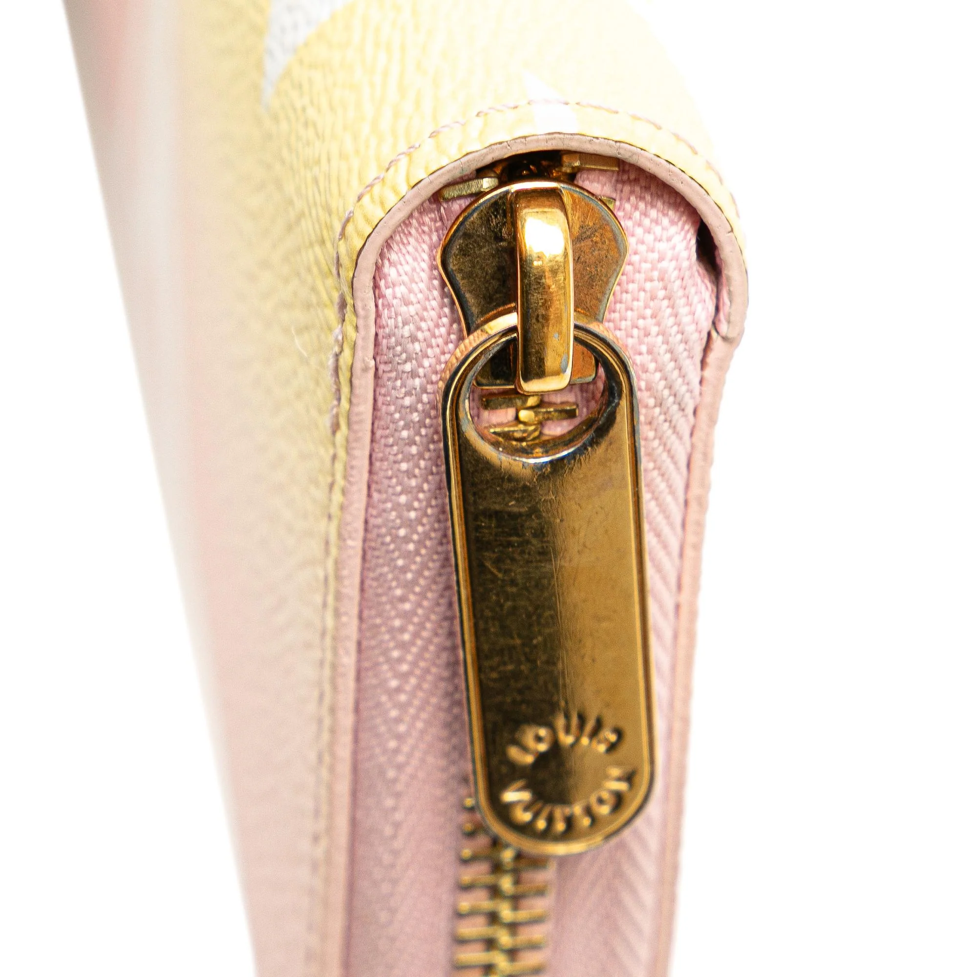 Louis Vuitton Monogram Giant By The Pool Zippy Wallet - Image 8