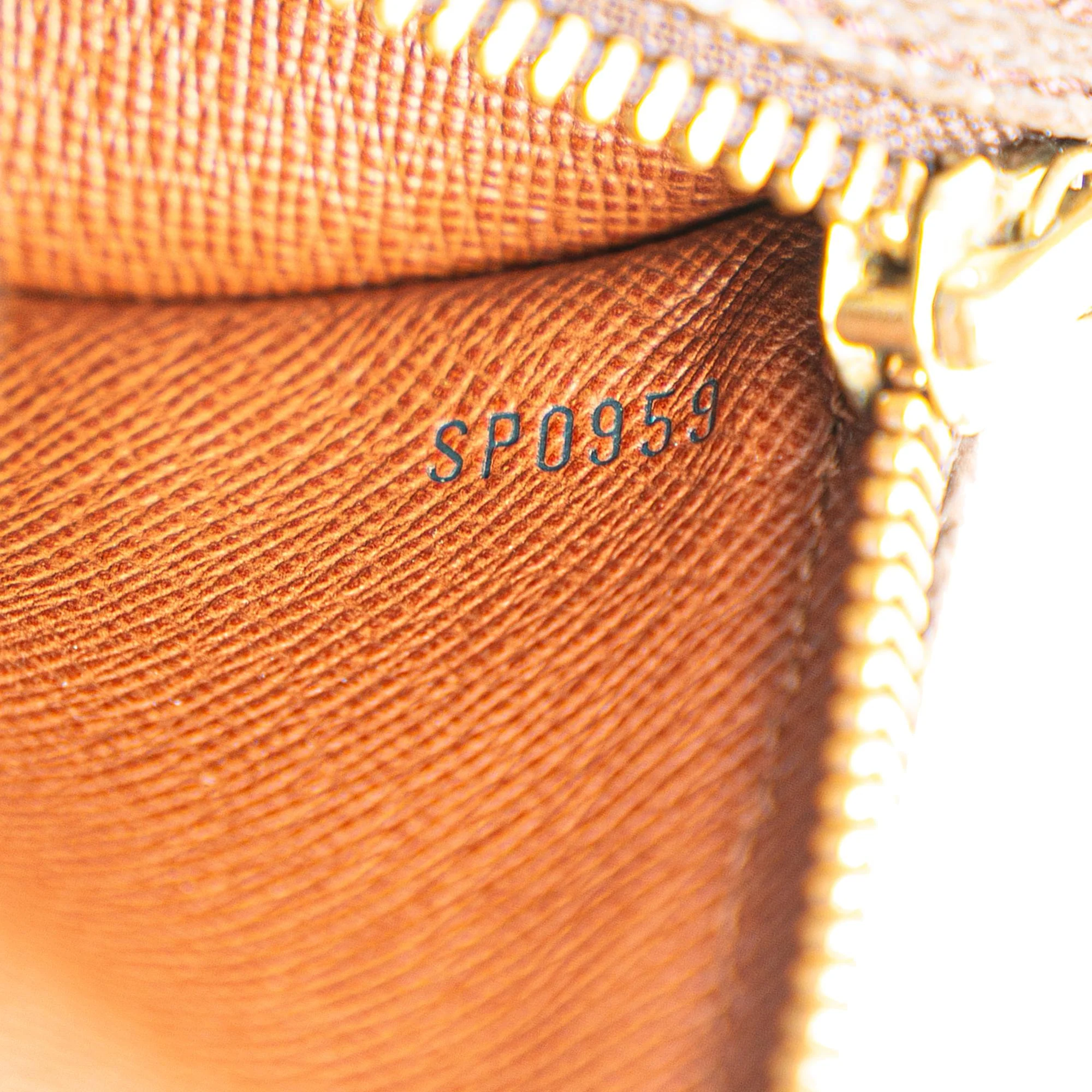 Louis Vuitton Monogram Papillon 30 - Image 8