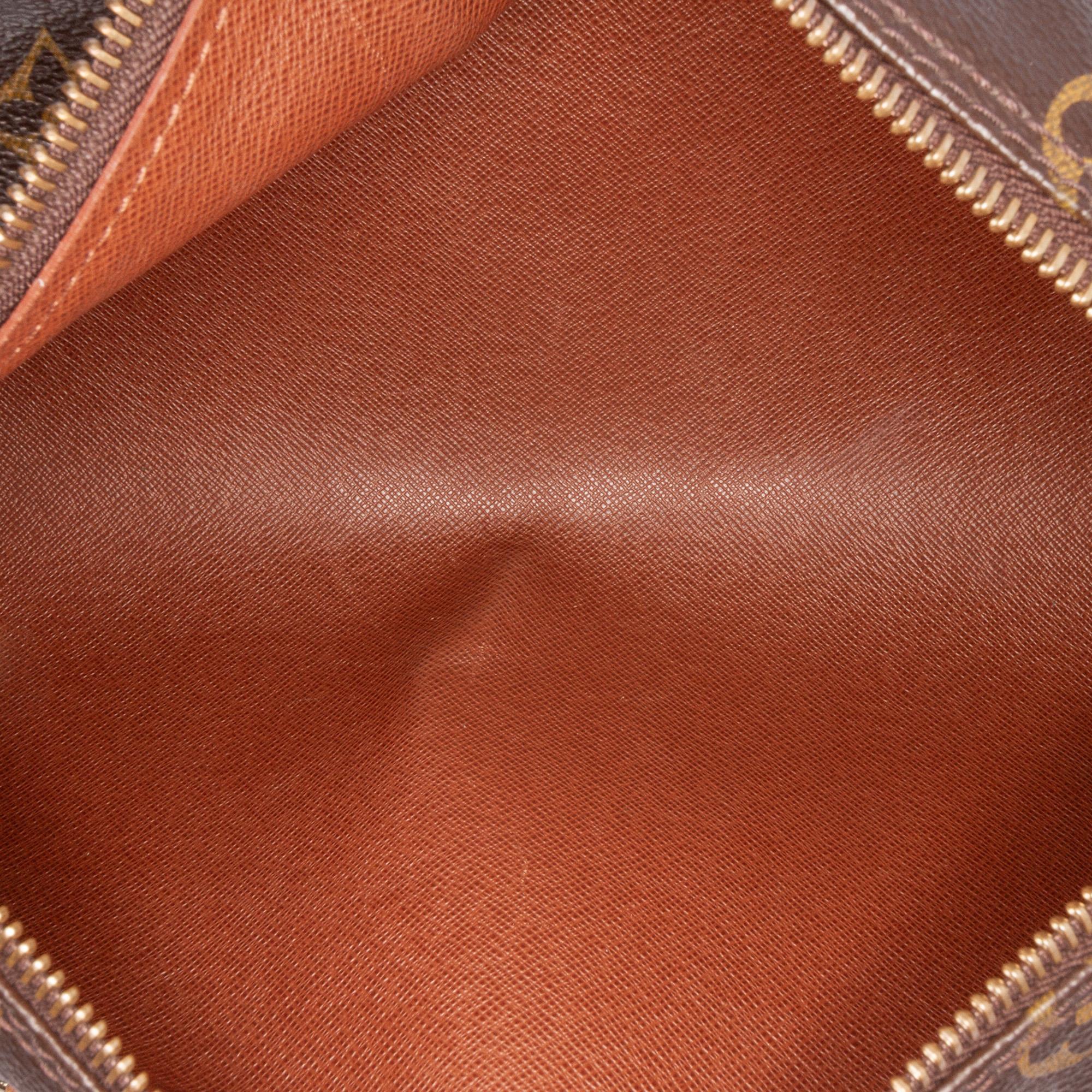 Louis Vuitton Monogram Papillon 28 - Image 4