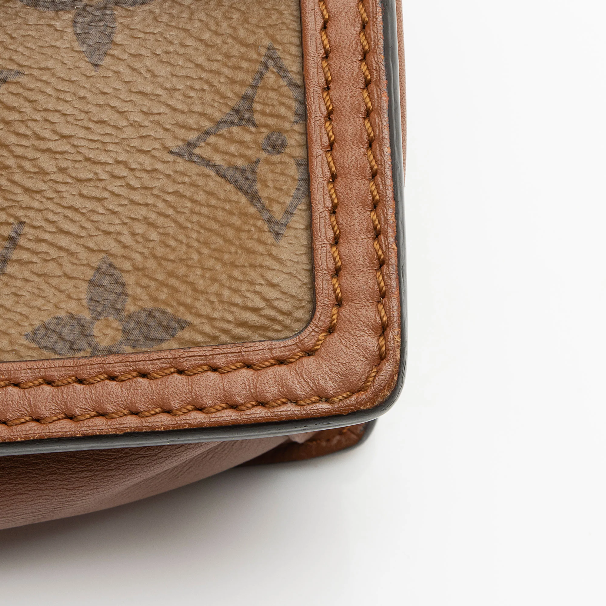 Louis Vuitton Reverse Monogram Dauphine Chain Wallet - Image 12