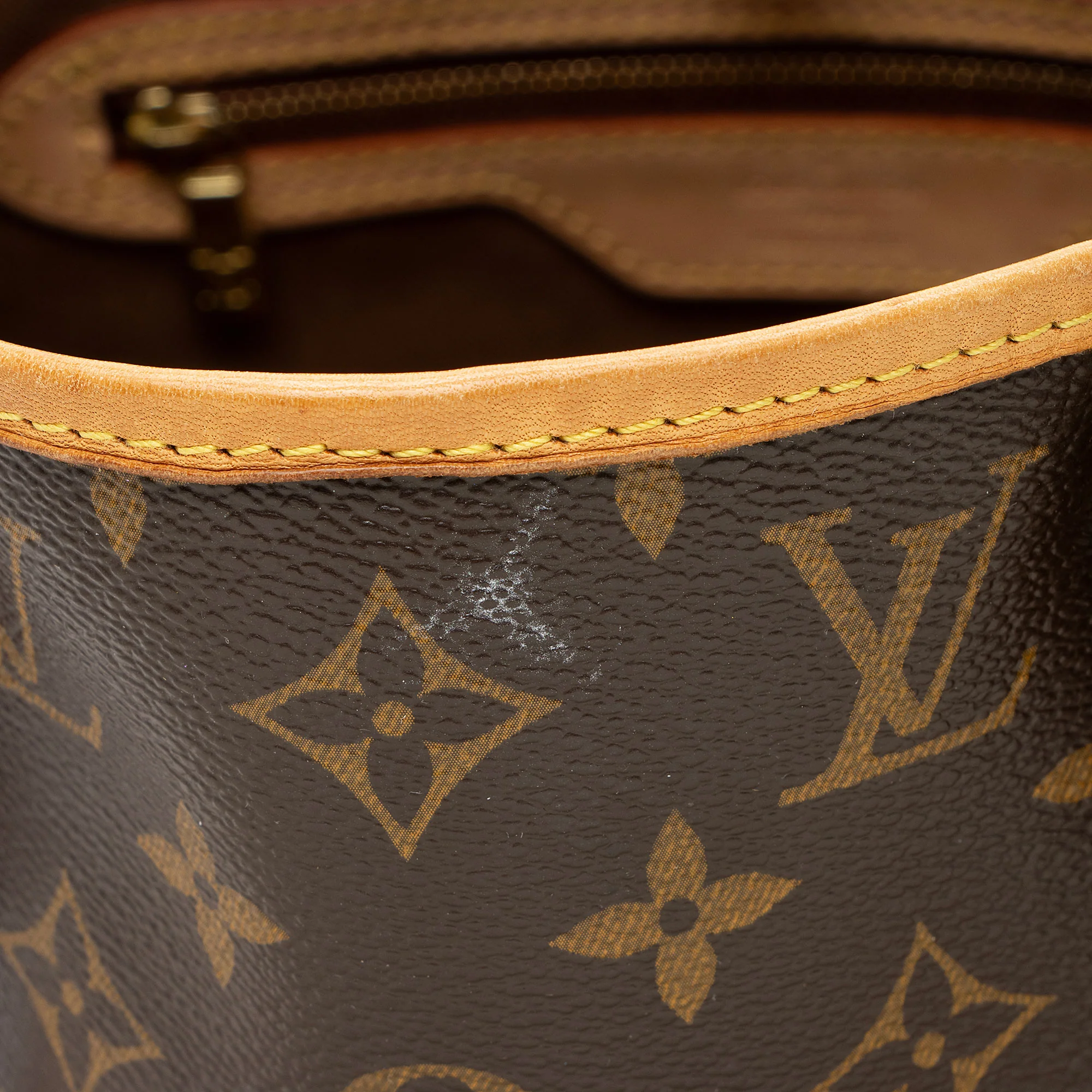 Louis Vuitton Vintage Monogram Canvas Batignolles Vertical Tote - Image 14