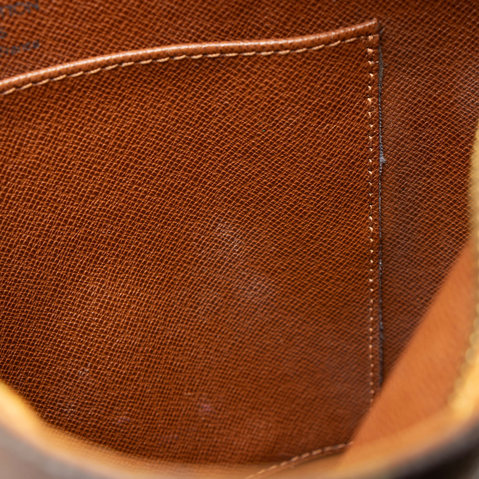 Louis Vuitton Vintage Monogram Canvas Drouot Shoulder Bag - Image 16