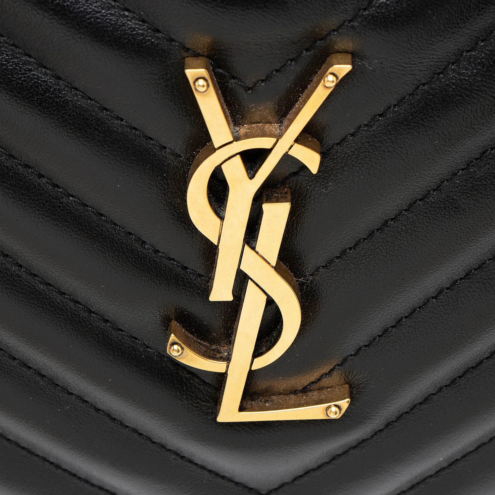Saint Laurent Matelasse Calfskin Monogram Lou Camera Bag - Image 10